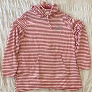 Brand New w/o tags Vineyard Vines hoodie